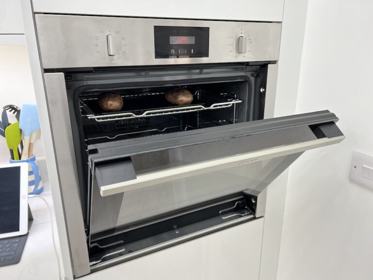 Neff N30 B6CCG7AN0B Oven Review